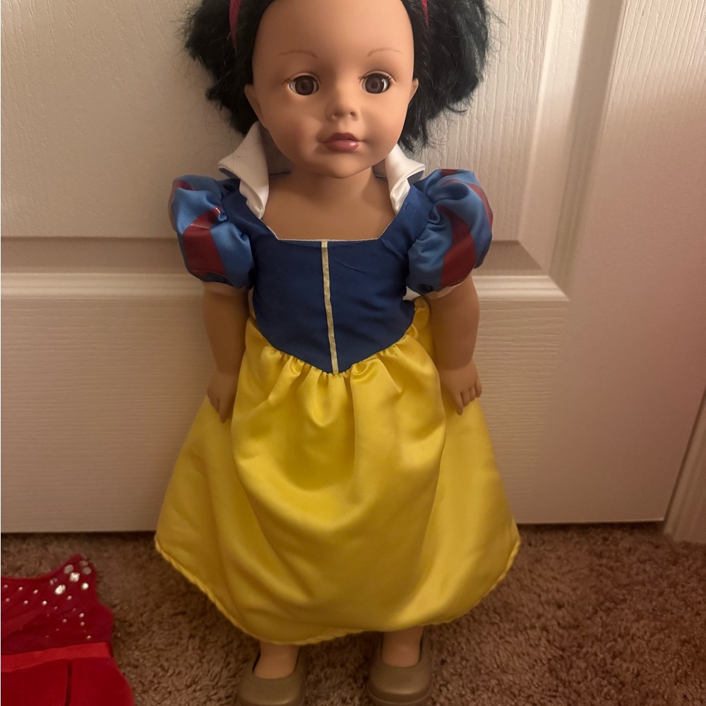 Madame Alexander Blue, Red & Yellow Princess Doll